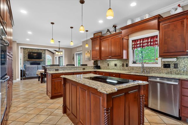 933 John Henry Lewis Road, Dunlap, TN 37327