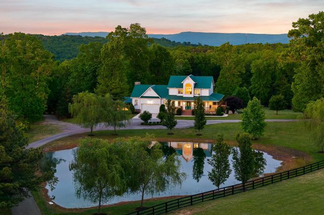 933 John Henry Lewis Road, Dunlap, TN 37327