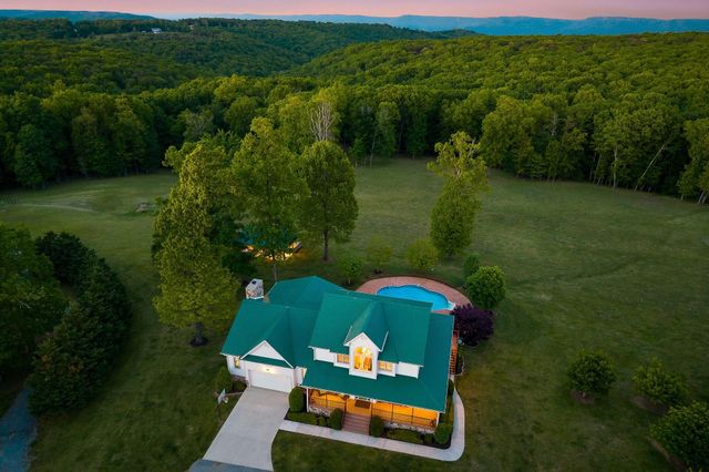 933 John Henry Lewis Road, Dunlap, TN 37327