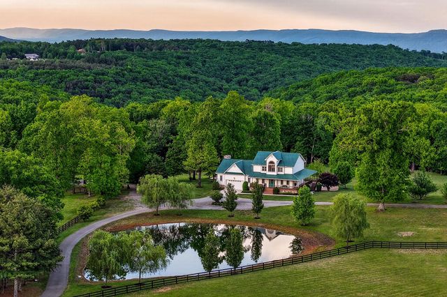 933 John Henry Lewis Road, Dunlap, TN 37327