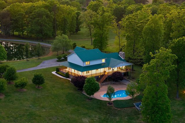 933 John Henry Lewis Road, Dunlap, TN 37327