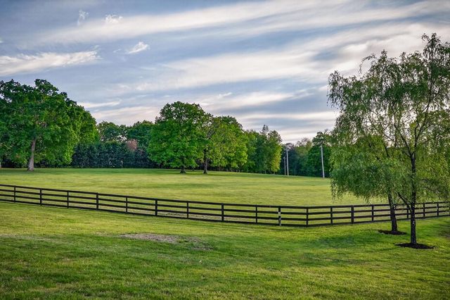 933 John Henry Lewis Road, Dunlap, TN 37327
