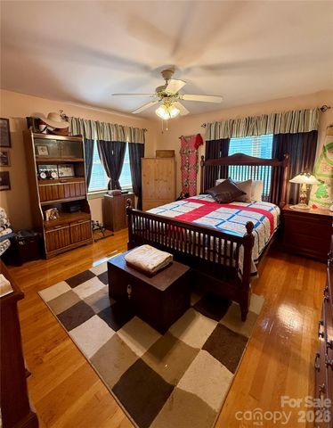 401 S Mulberry Street, Cherryville, NC 28021