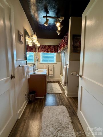 401 S Mulberry Street, Cherryville, NC 28021