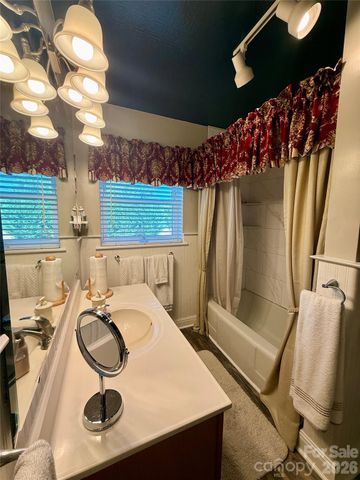 401 S Mulberry Street, Cherryville, NC 28021