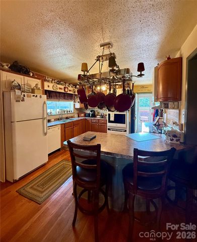 401 S Mulberry Street, Cherryville, NC 28021