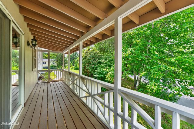 78 Tollgate Road, Sand Lake, NY 12018