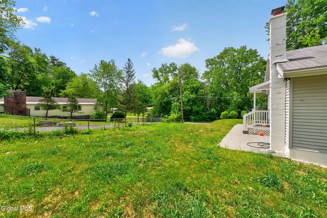 78 Tollgate Road, Sand Lake, NY 12018