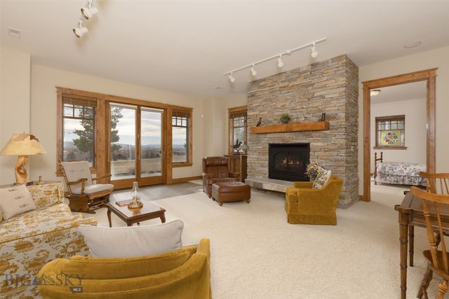 375 Summer Ridge Road, Bozeman, MT 59715