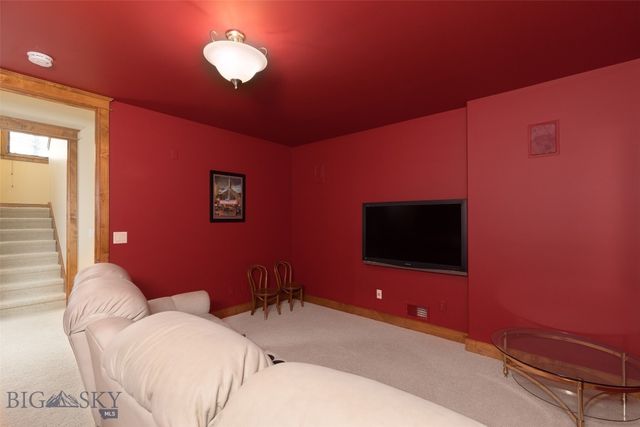 375 Summer Ridge Road, Bozeman, MT 59715