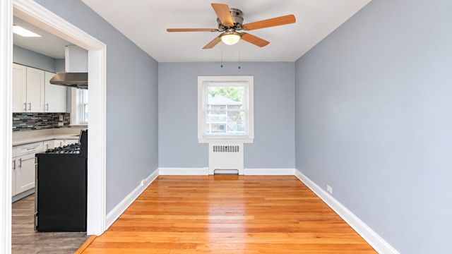 227 Custer Avenue 1, Evanston, IL 60202