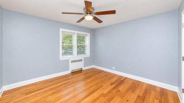 227 Custer Avenue 1, Evanston, IL 60202