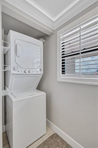 6480 MIDNIGHT PASS ROAD 612, Sarasota, FL 34242