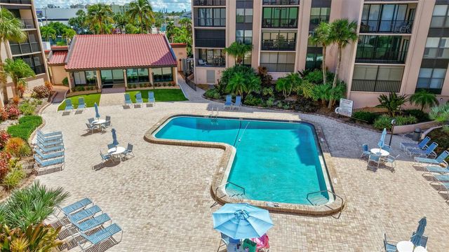 6480 MIDNIGHT PASS ROAD 612, Sarasota, FL 34242