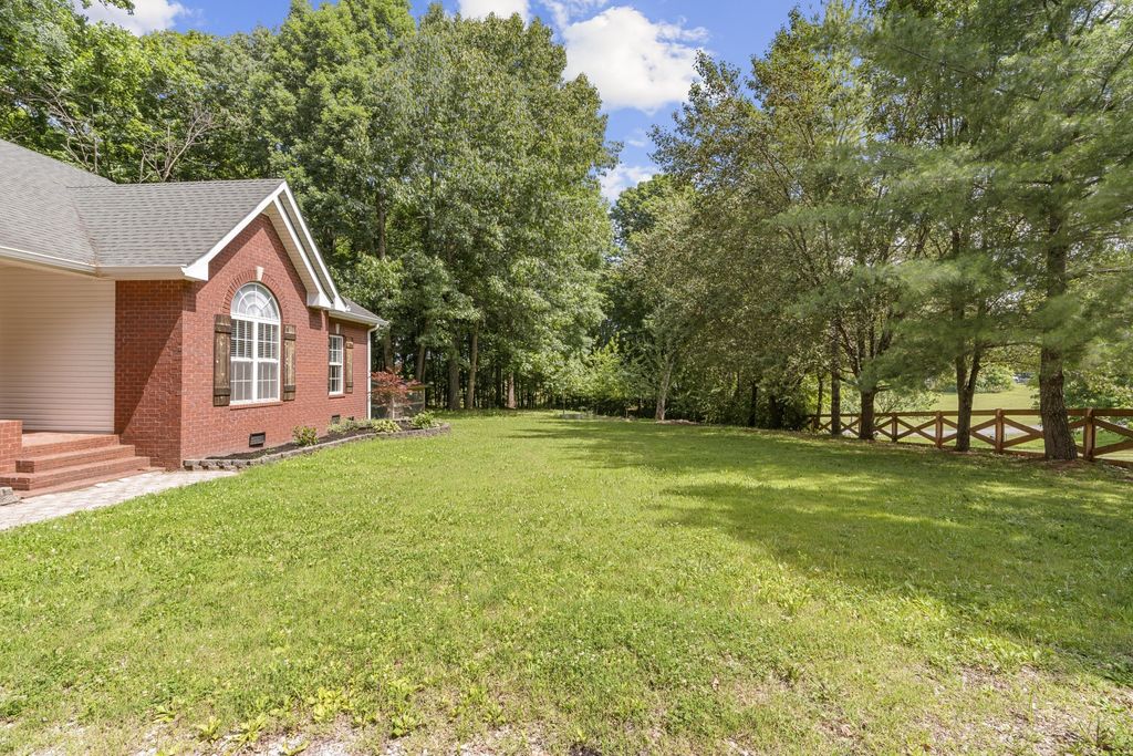 7339 Chowning Rd, Springfield, TN 37172