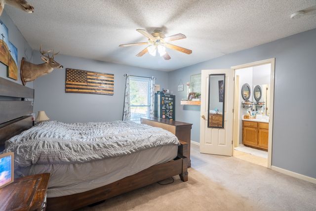 34 Morris Rd, Leoma, TN 38468