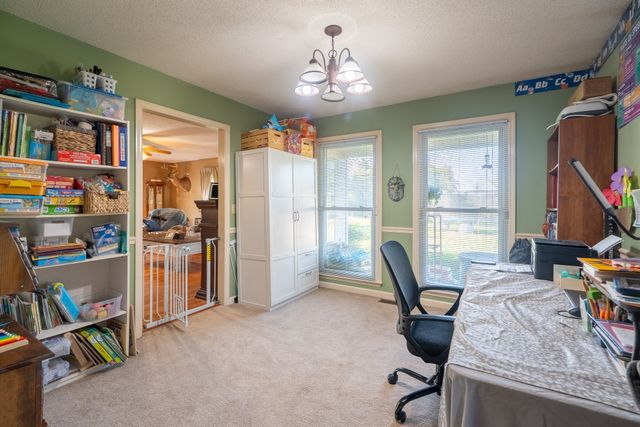 34 Morris Rd, Leoma, TN 38468