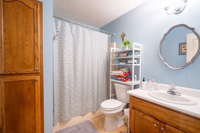 34 Morris Rd, Leoma, TN 38468