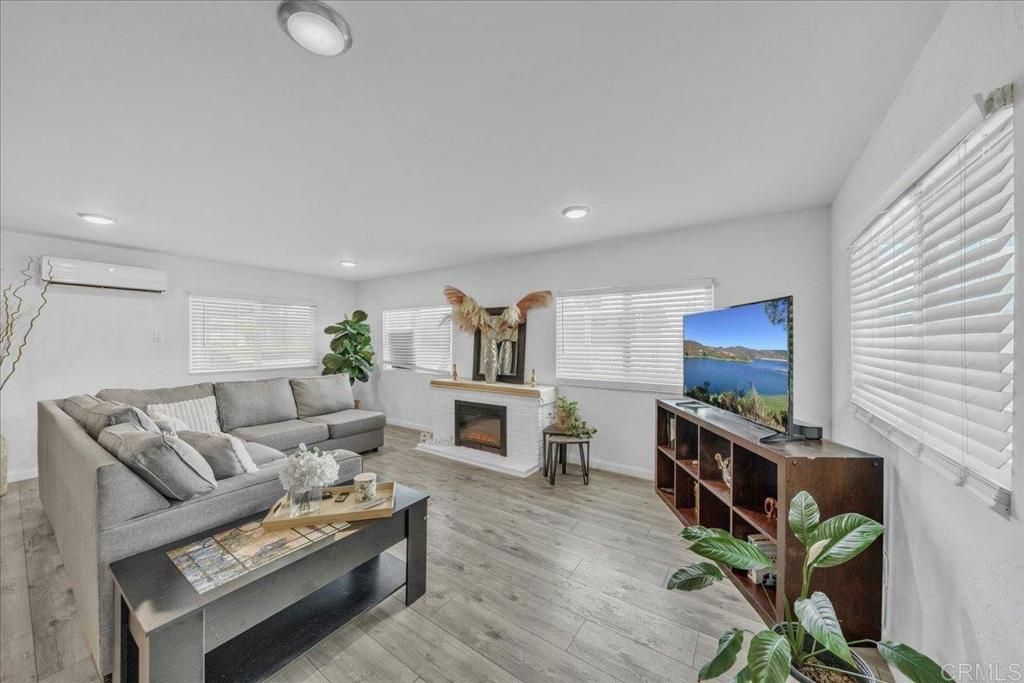 1575 W Valley Pkwy 2, Escondido, CA 92029 — photo 3