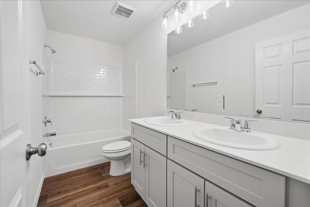 16000 Isles Drive, Fort Worth, TX 76052