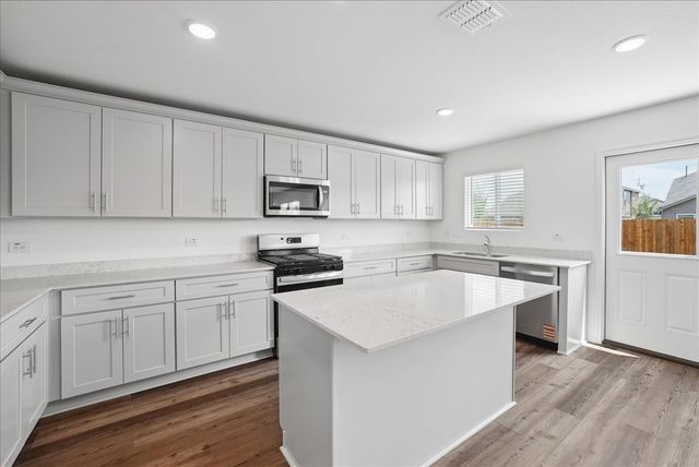 16000 Isles Drive, Fort Worth, TX 76052