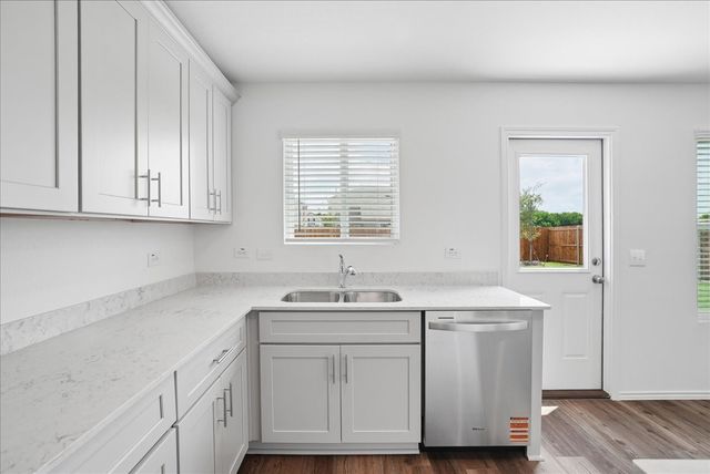 16000 Isles Drive, Fort Worth, TX 76052
