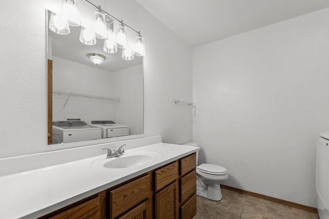 1001 COUNTY ROAD V, Fond Du Lac, WI 54935