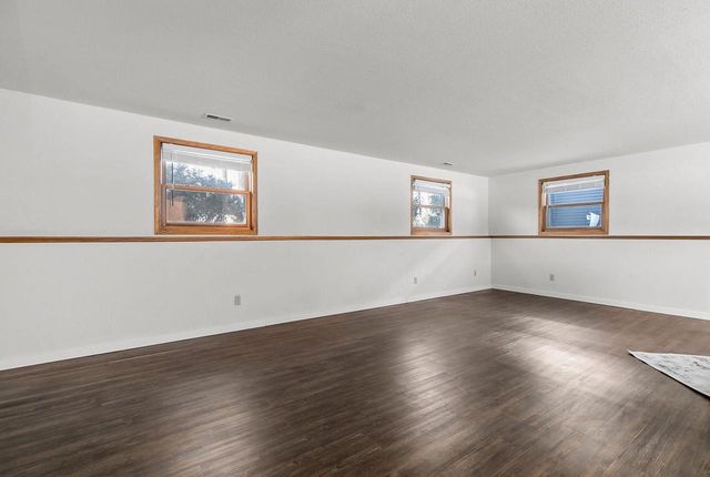 1001 COUNTY ROAD V, Fond Du Lac, WI 54935