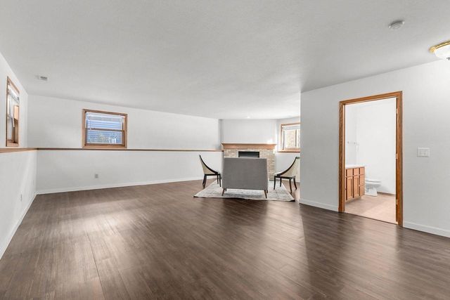 1001 COUNTY ROAD V, Fond Du Lac, WI 54935