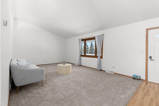 1001 COUNTY ROAD V, Fond Du Lac, WI 54935