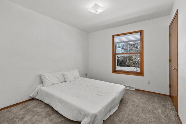 1001 COUNTY ROAD V, Fond Du Lac, WI 54935