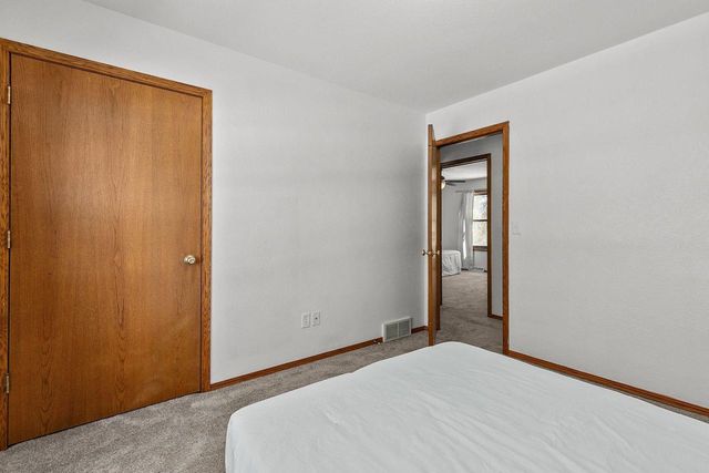 1001 COUNTY ROAD V, Fond Du Lac, WI 54935