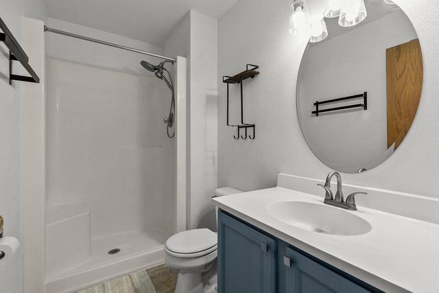 1001 COUNTY ROAD V, Fond Du Lac, WI 54935