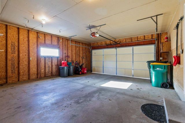 1001 COUNTY ROAD V, Fond Du Lac, WI 54935