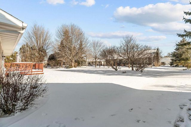 1001 COUNTY ROAD V, Fond Du Lac, WI 54935