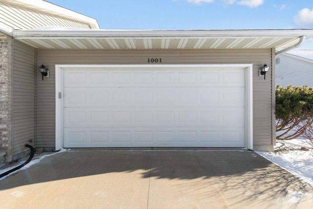 1001 COUNTY ROAD V, Fond Du Lac, WI 54935