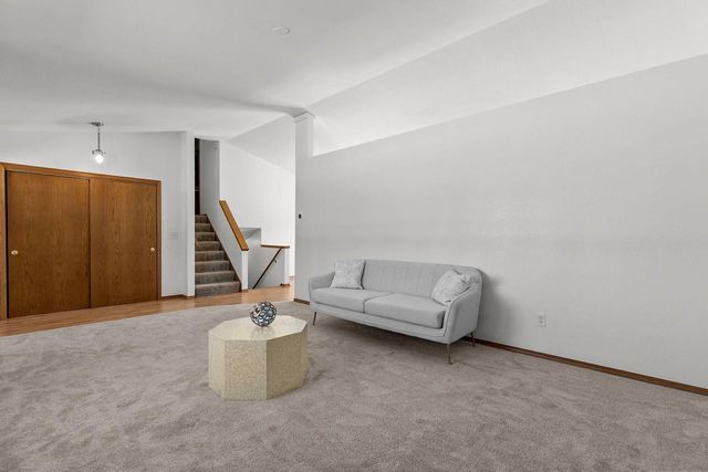 1001 COUNTY ROAD V, Fond Du Lac, WI 54935