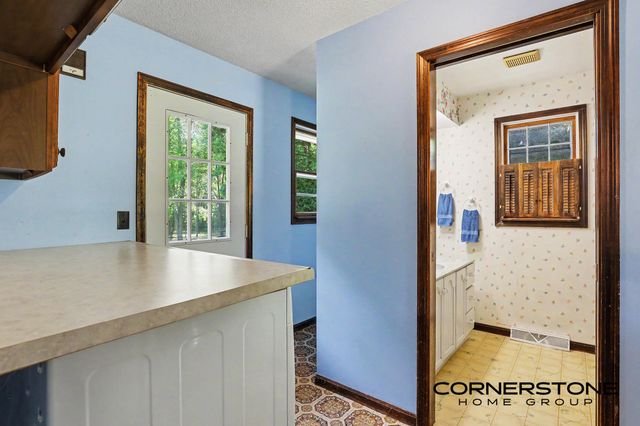 11450 16 Mile Road NE, Cedar Springs, MI 49319