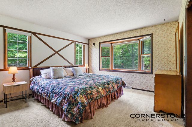 11450 16 Mile Road NE, Cedar Springs, MI 49319
