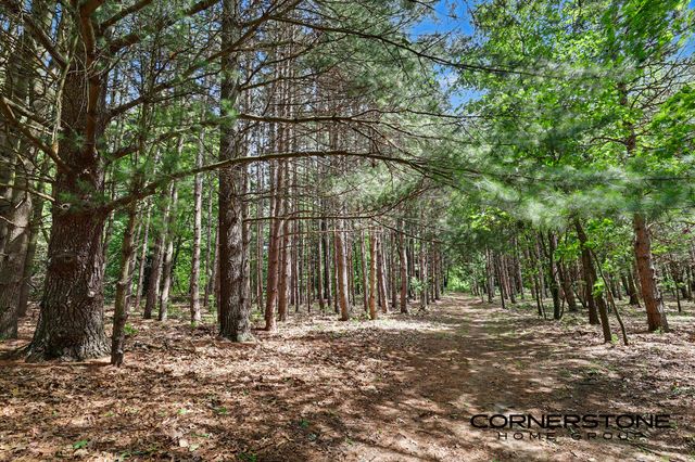11450 16 Mile Road NE, Cedar Springs, MI 49319