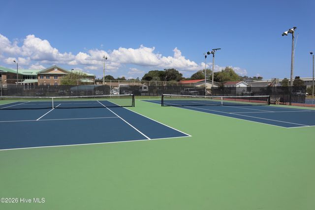 118 NE 67th Street, Oak Island, NC 28465