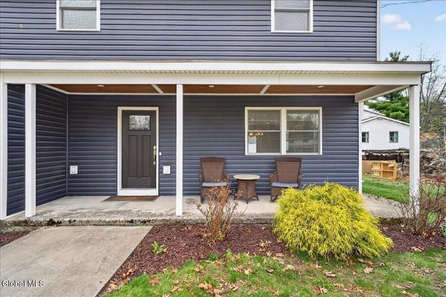 26 Ashley Drive, Clifton Park, NY 12019