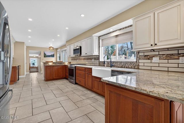 26 Ashley Drive, Clifton Park, NY 12019