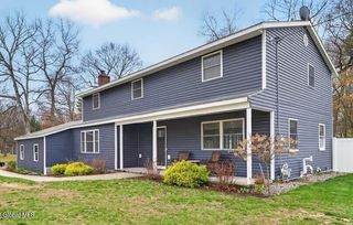 26 Ashley Drive, Clifton Park, NY 12019
