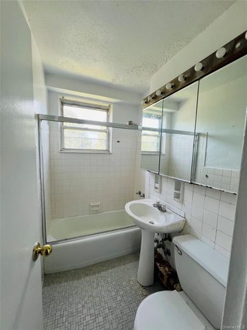 5700 Arlington Avenue 3V, Bronx, NY 10471