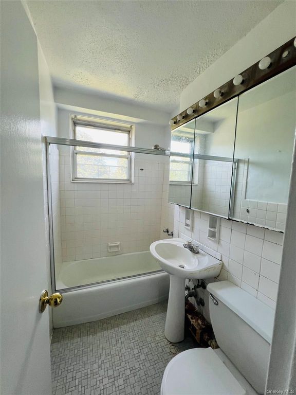 5700 Arlington Avenue 3V, Bronx, NY 10471 — photo 3