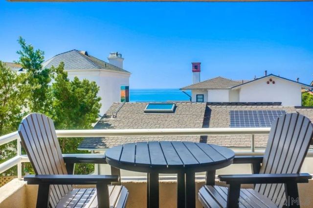 5726 La Jolla Blvd 201, La Jolla, CA 92037