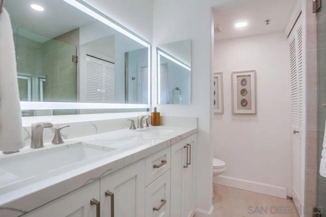 5726 La Jolla Blvd 201, La Jolla, CA 92037
