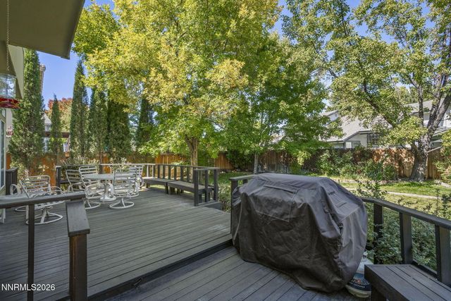3905 Falling Water Drive, Reno, NV 89519