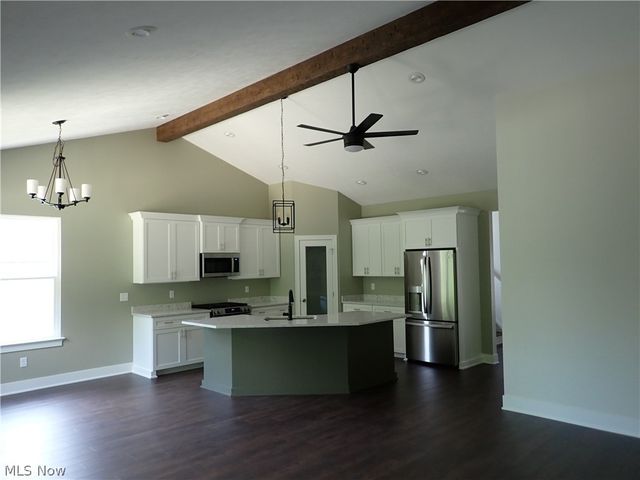7077 Village Way Drive, Garrettsville, OH 44231